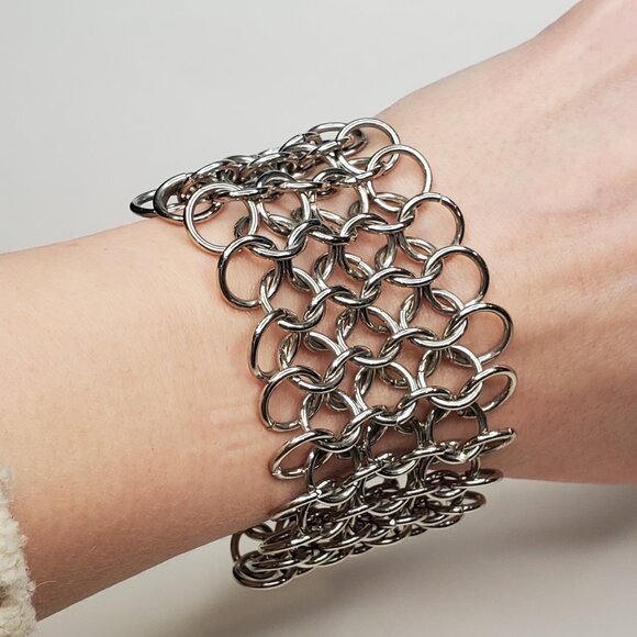 Silver Tone Chainmail Bracelet - Picture 1 of 9